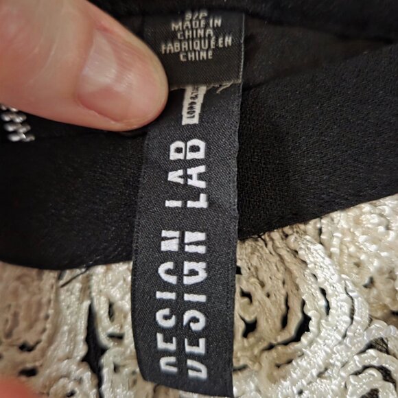 Design Lab Lord & Taylor mini skirt - Picture 6 of 6